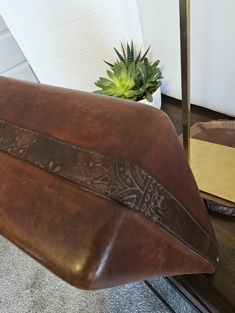 Vélez Brown Leather Shoulder Bag / Tote - Artisan Made Colombian Leather - Picture 13 of 14